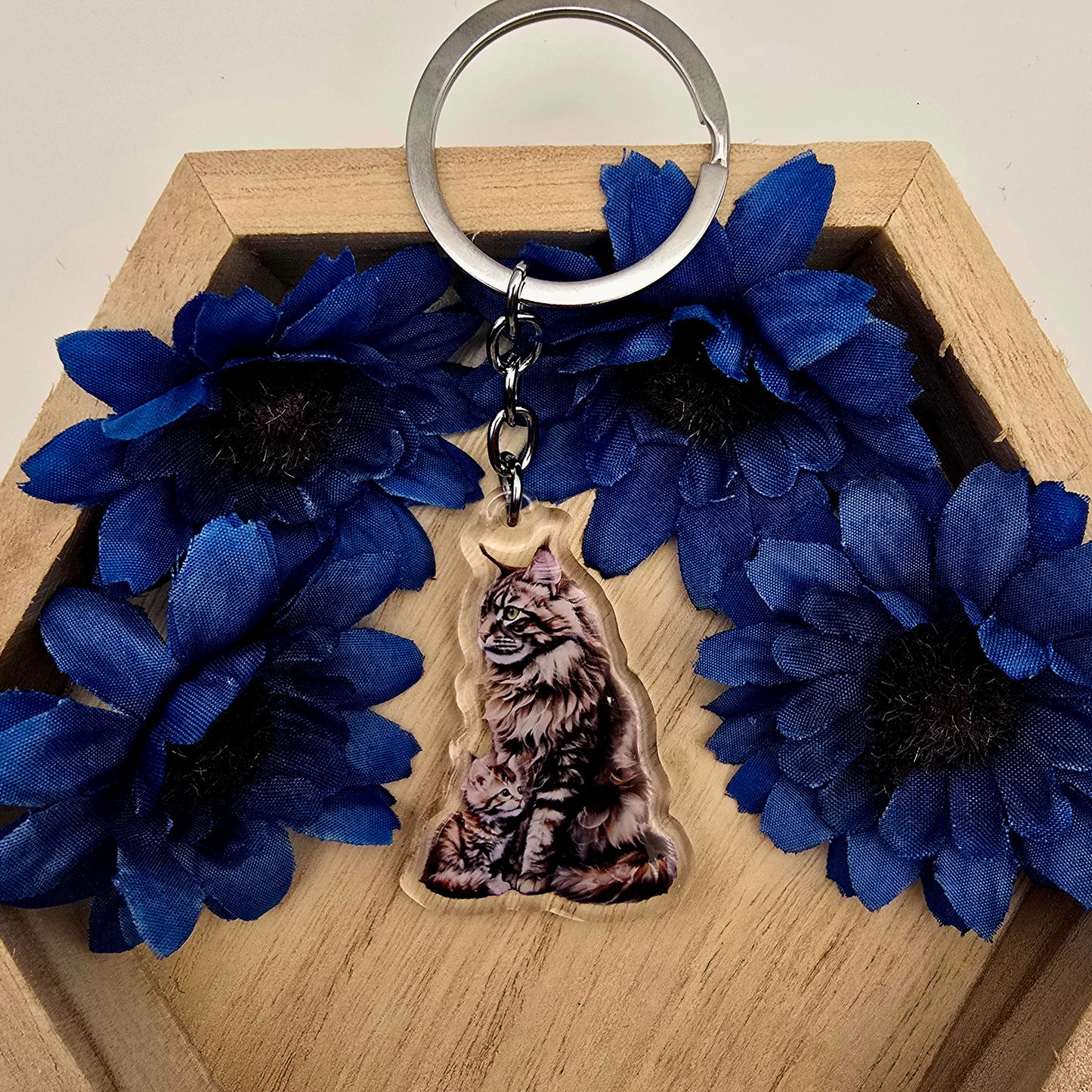 Brown Maine Coon Cat and Kitten Keychain, Fluffy Cat Mom Charm, Acrylic Pet Gift, Cat Lover Key Ring
