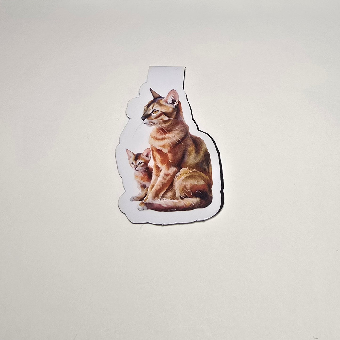 Abyssinian Cat and Kitten Magnetic Bookmark, Handmade Page Marker, Elegant Cat Mom Gift, Bookish Cat Lover Accessory