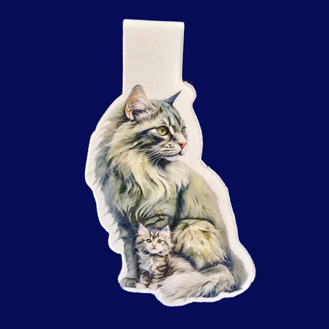 Norwegian Forest Cat Bookmark, Magnetic Cat Bookmark, Mama & Kitten Art, Bookish Gift for Cat Lovers - Designs by Mysh