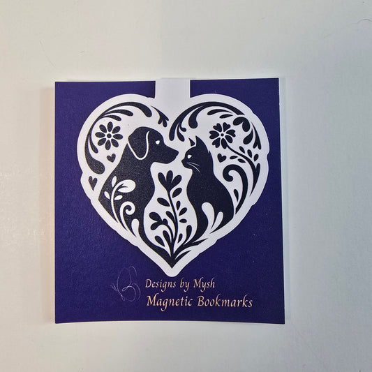Dual-sided dog and cat heart magnetic bookmark with floral motif on purple background card – luster photo paper finish
