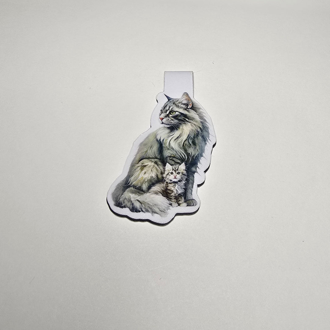 Norwegian Forest Cat Bookmark, Magnetic Cat Bookmark, Mama & Kitten Art, Bookish Gift for Cat Lovers - Designs by Mysh